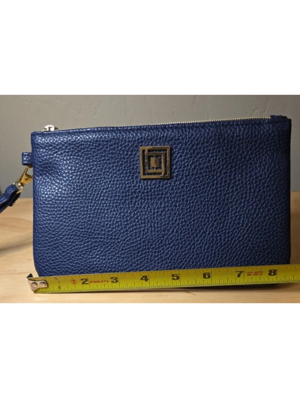 Liz Claiborne Navy Blue Wristlet Wallet Zip Clutch Pebbled Faux Leather
